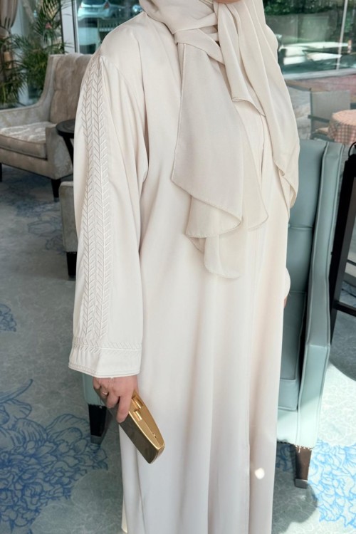 Liyana Abaya Bej
