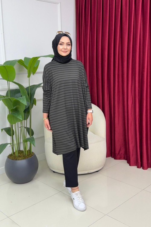 Mira Tunik-Haki